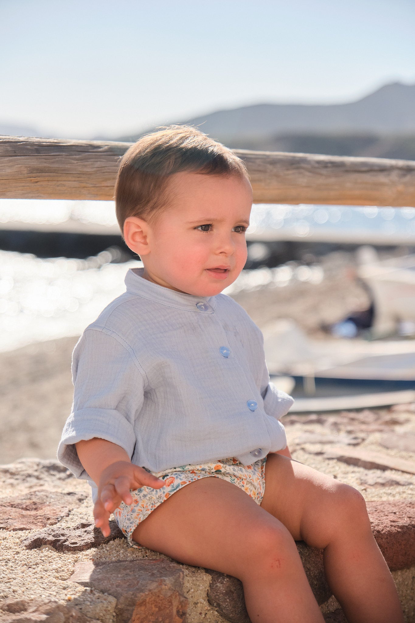 Pantalón corto flores niño